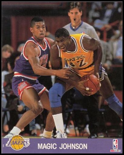 1989-90 Hoops Action 71 Magic Johnson 2